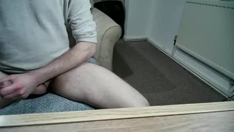 Snapshot of be4your_desire chatting on December 5, 12:19 am mikiforfun online show from December 5, 12:19 am