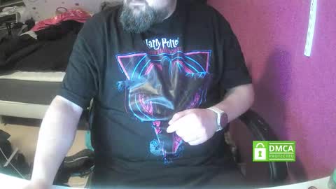 bear90130 online show from October 4, 6:46 pm