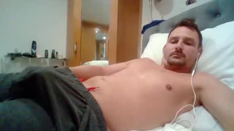 bearboudior online show from April 16, 10:48 am