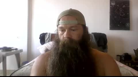 beardeddonkey88 online show from February 3, 4:23 pm