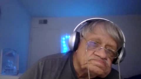 Snapshot of beautytomyeyes chatting on October 11, 2:26 am beautytomyeyes online show from October 11, 2:26 am