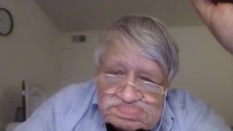 Snapshot of beautytomyeyes chatting on October 30, 12:57 am beautytomyeyes online show from October 30, 12:57 am