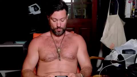 BEAUX MATTHEWS online show from March 4, 3:57 am