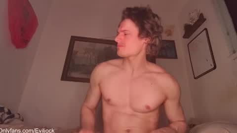 bebe  dust online show from April 22, 2:07 am