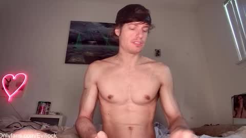 bebe  dust online show from October 27, 3:36 pm