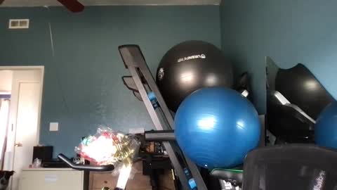 Snapshot of beckster040 chatting on January 2, 5:29 pm beckster online show from January 2, 5:29 pm