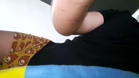 beenee3 online show from January 8, 12:05 pm