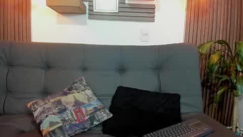 Snapshot of belamiramil chatting on October 20, 12:14 am independent model online show from October 20, 12:14 am