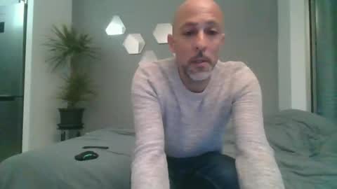 Snapshot of benbare13 chatting on February 20, 5:07 pm benbare13 online show from February 20, 5:07 pm