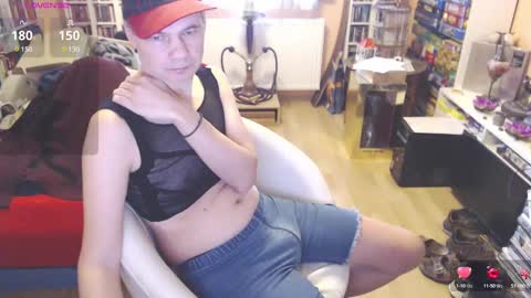 benijamin online show from February 6, 12:16 pm