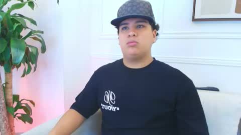 bennett_alejoo online show from January 31, 7:45 pm