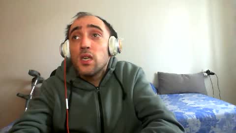 bentish online show from April 6, 10:16 am