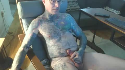 Snapshot of bernhard666 chatting on March 9, 7:48 pm bernhard666 online show from March 9, 7:48 pm