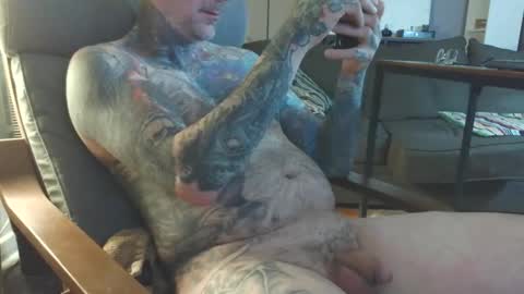 Snapshot of bernhard666 chatting on January 19, 1:55 pm bernhard666 online show from January 19, 1:55 pm