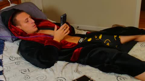 twitter zack1fisher online show from December 29, 9:52 pm