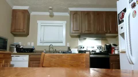 bharvey767097 online show from September 28, 2:20 am