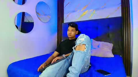 Bick Khonn online show from May 19, 7:20 pm