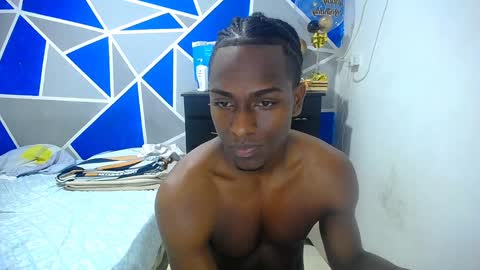 Snapshot of big_black11 chatting on December 9, 10:00 am big_black11 online show from December 9, 10:00 am