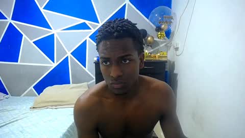 Snapshot of big_black11 chatting on December 15, 10:07 am big_black11 online show from December 15, 10:07 am