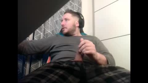 bigbroly88 online show from February 8, 6:52 am