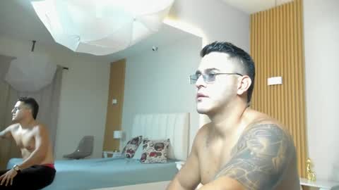 Tylerr online show from December 21, 8:17 pm