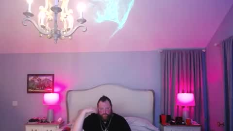 Snapshot of bigboi1o11 chatting on September 15, 6:04 am Bigboi1o11 online show from September 15, 6:04 am