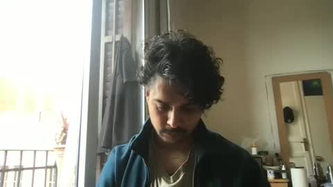 bigbrown_boy online show from May 18, 9:15 am