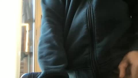 bigbrown_boy online show from May 16, 6:21 am