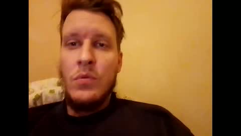 Snapshot of bigcock4009 chatting on October 19, 9:18 pm bigcock4009 online show from October 19, 9:18 pm