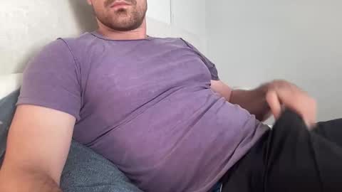 bigcollegecock69690 online show from November 18, 6:33 pm