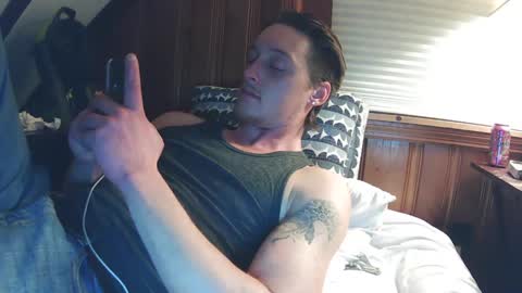 Snapshot of bigdaddycumz chatting on December 4, 3:37 am Bigdaddycumz online show from December 4, 3:37 am
