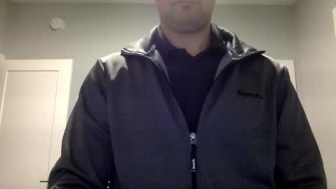 Snapshot of bigdickshowoff9877 chatting on December 16, 1:10 am Bigdickshowoff9877 online show from December 16, 1:10 am