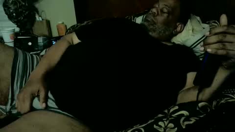 biggyscorpio online show from December 15, 8:00 am