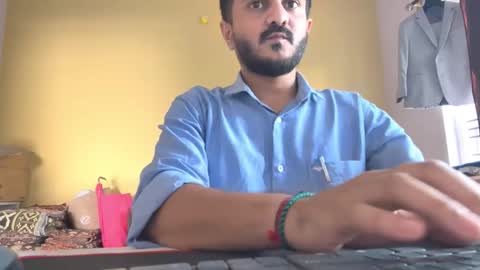 bighandsomesatisfy online show from April 15, 10:59 am