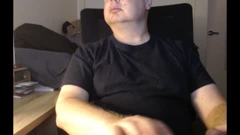 Snapshot of bighorn1981 chatting on March 12, 11:44 pm bighorn1981 online show from March 12, 11:44 pm