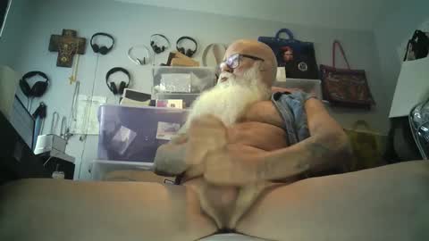 bigjeff01 online show from December 15, 5:53 pm
