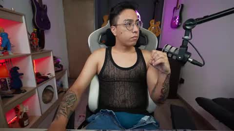 Snapshot of bigxboy96 chatting on October 9, 3:44 am bigxboy96 online show from October 9, 3:44 am
