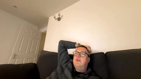 Just call me master online show from February 10, 7:51 pm