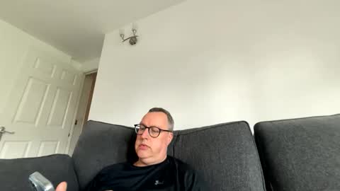 Just call me master online show from April 5, 3:08 pm