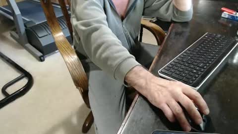 billy471 online show from December 6, 11:14 pm