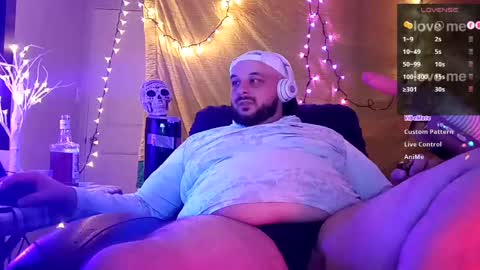 johnnydepth333 online show from May 19, 1:56 am