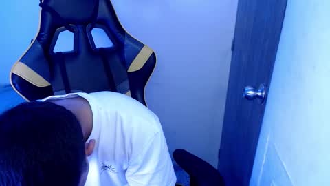 Black diamondd  online show from February 2, 8:39 pm