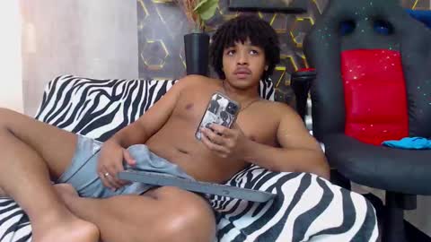 black_king_241 online show from October 19, 5:01 am