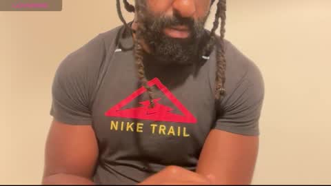 blackmuscles77 online show from February 24, 9:15 pm