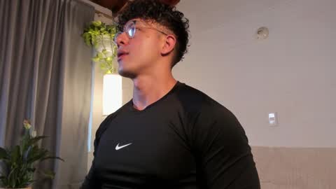 Blake Levi  Independent Model online show from February 12, 9:54 pm