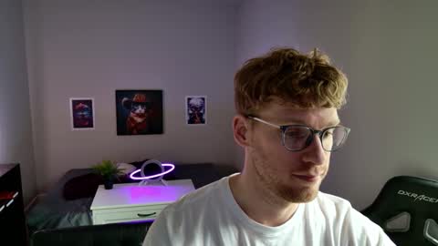 blueeyedtallguy online show from February 18, 7:44 pm