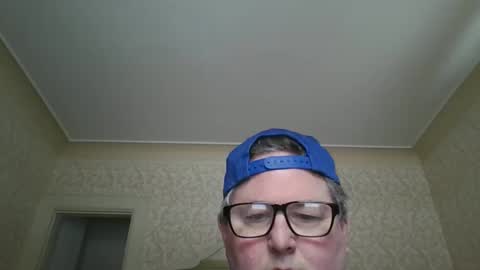 bluemoose70 online show from February 20, 7:41 pm