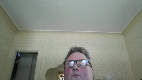 bluemoose70 online show from March 2, 4:58 pm