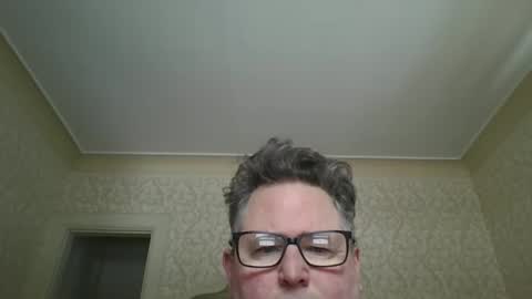 bluemoose70 online show from December 4, 5:22 pm