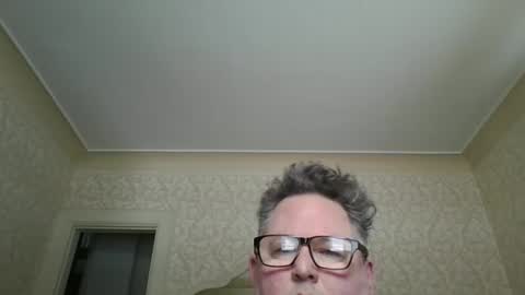 bluemoose70 online show from January 4, 3:39 pm